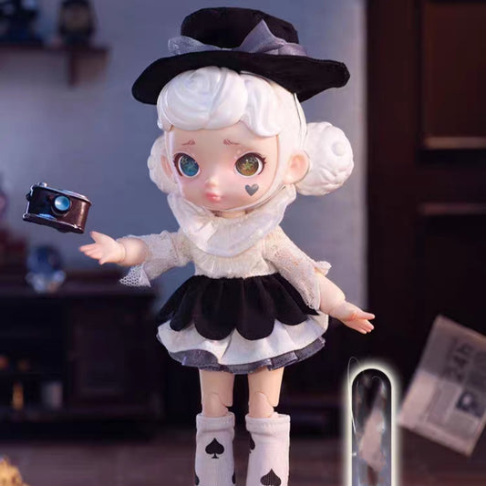 Laura Black And White Spectrum BJD Series Mystery TOY Figure Ornement PVC Doll BOX A SET 6 PCS For use 15 years old or above
