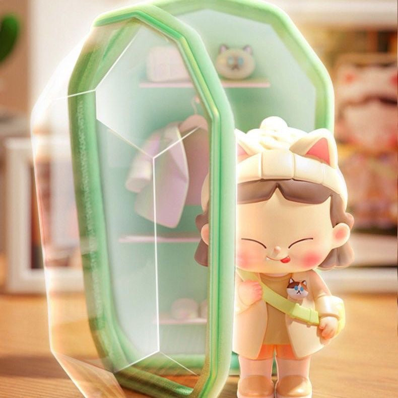 MIKA Changeable Fashion Week Space Capsule Series Mystery PVC Doll A Set 4 PCS  For use 15 years old or above.